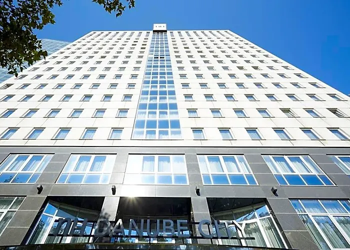Nh Danube 4*