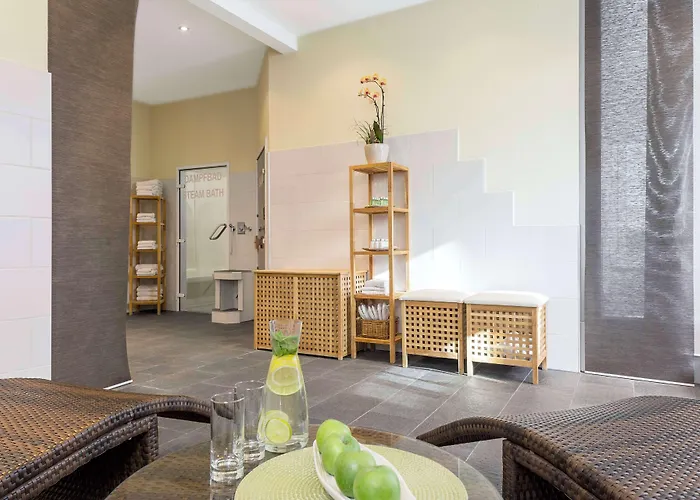 Nh Danube Hotel 4*