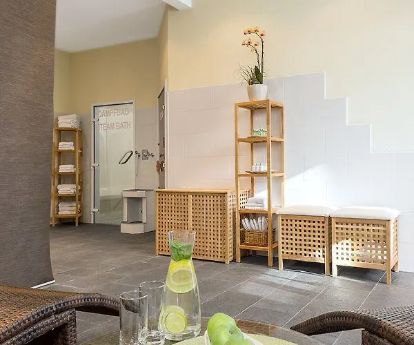 Hotel Nh Danube