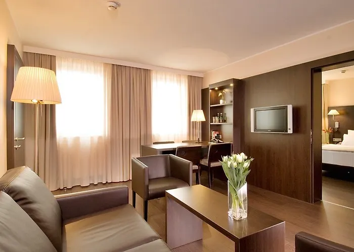 Nh Danube 4*