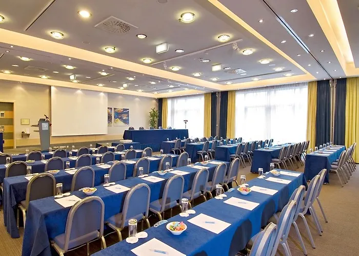 Nh Danube 4*